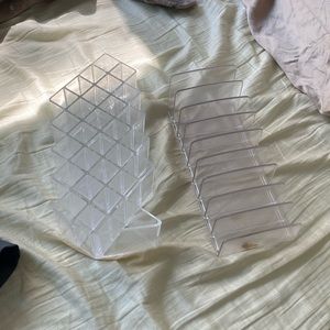 Lipstick and pallet organizer